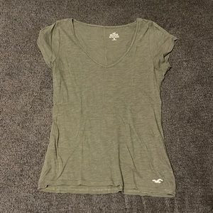 Dark green Hollister tee